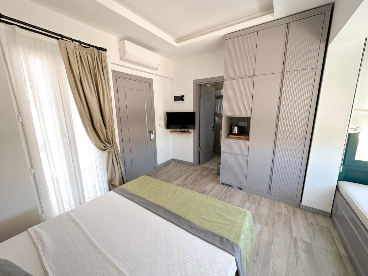 Muezeyyen Hanim Konagi Alaçatı Exterior photo