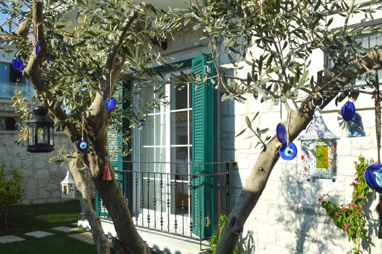 Muezeyyen Hanim Konagi Alaçatı Exterior photo