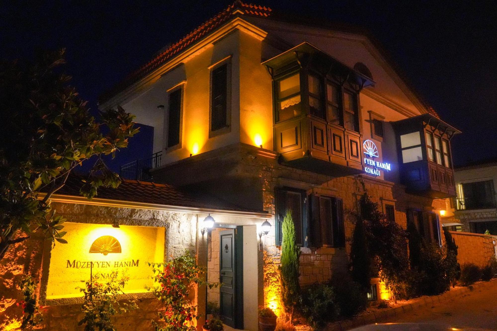 Muezeyyen Hanim Konagi Alaçatı Exterior photo